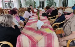 Warten auf die Bewirtung